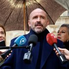 Jaime de los Santos junto a la diputada Silvia Franco y la senadora Asunción Mayo en León.