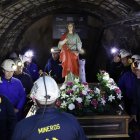 El colectivo Sangre Minera-Instituto de Estudios Montaña Central organiza una Procesión nocturna en honor a santa Bárbara en La Robla (León)