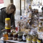 Las turroneras de La Alberca en los soportales de la Plaza Mayor de Salamanca