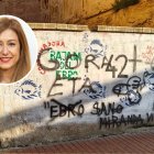 Mural de Miranda de Ebro con la pintada de "Gora ETA" y la alcaldesa, Aitana Hernando.