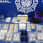 Droga y dinero incautados en la operación de la Policía Nacional