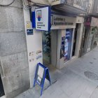 Administración de Loterías situada en la calle Mayor de Reinoso, número 24