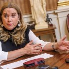 La alcaldesa de Burgos, Cristina Ayala, durante la entrevista concedida a El Correo de Burgos.