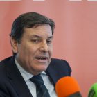 El consejero de Hacienda, Carlos Fernández Carriedo, participa en los Desayunos de la Agencia Ical.