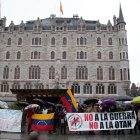 Manifestación en León en solidaridad con Venezuela ante el ataque de EEUU