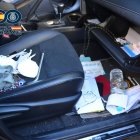 Uno de los coches en los que el delincuente cometió el robo