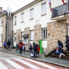 Los niños abandonando el centro educativo