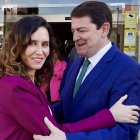 Isabel Díaz Ayuso y Alfonso Fernández Mañueco, en una imagen de archivo.