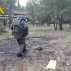 La Guardia Civil destruye dos extintores explosivos localizados en una vivienda de Riello (León)