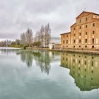 Fabrica de harinas San-Antonio del Canal de Castilla.