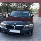 UNO DE LOS BMWs DE LAS CORTES
