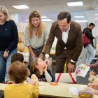 La vicepresidenta de la Junta y consejera en funciones de Familia e Igualdad de Oportunidades, Isabel Blanco, y el presidente dela Diputación de Valladolid, visitan 'Conciliamos Semana Santa'