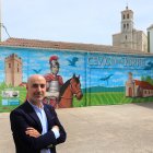 Este proyecto de arte urbano impulsado por la Agrupación de Desarrollo Rural (ADRI) Cerrato Palentino recrea en grafitis  temáticas de cine, en la imagen mural en Villamuriel de Cerrato
