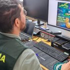 Los ciberdelincuentes tomaron el control de los dispositivos de la víctima para apoderarse de su dinero