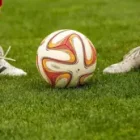 Dos detenidos en Palencia por causar lesiones graves a otro jugador en un partido de fútbol informal