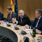 El ministro Jordi Hereu en la negociación del convenio colectivo de Renault