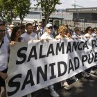 Marcha en Salamanca para exigir mejoras en el ámbito sanitario.