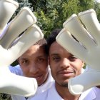 El portero Ivanilde Rodrígues y el jugador de campo Rely Selson Cabral de Barros.