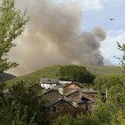 Incendio en la localidad de San Vicente de Arganza (León)