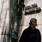 Fachada de una oficina de la Seguridad Social, a 30 de junio de 2026, en Madrid (España)