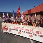 Concentración de protesta contra el peaje del Huerna convocada por CCOO León y CCOO Asturias