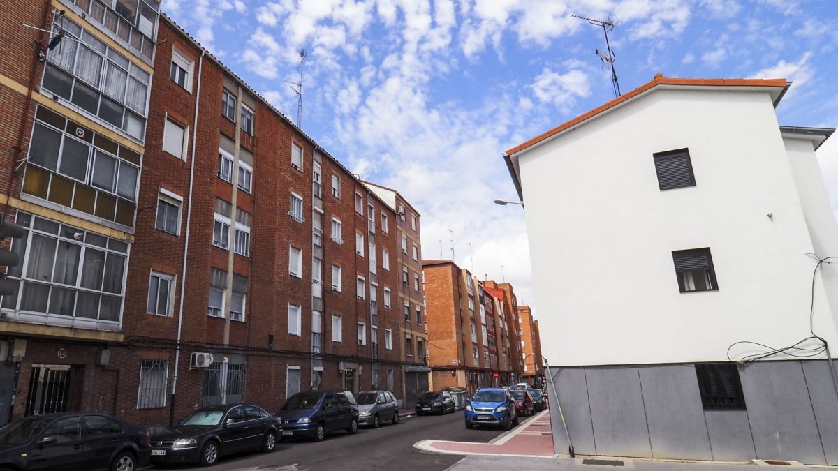 Un bloque de viviendas en una imagen de archivo