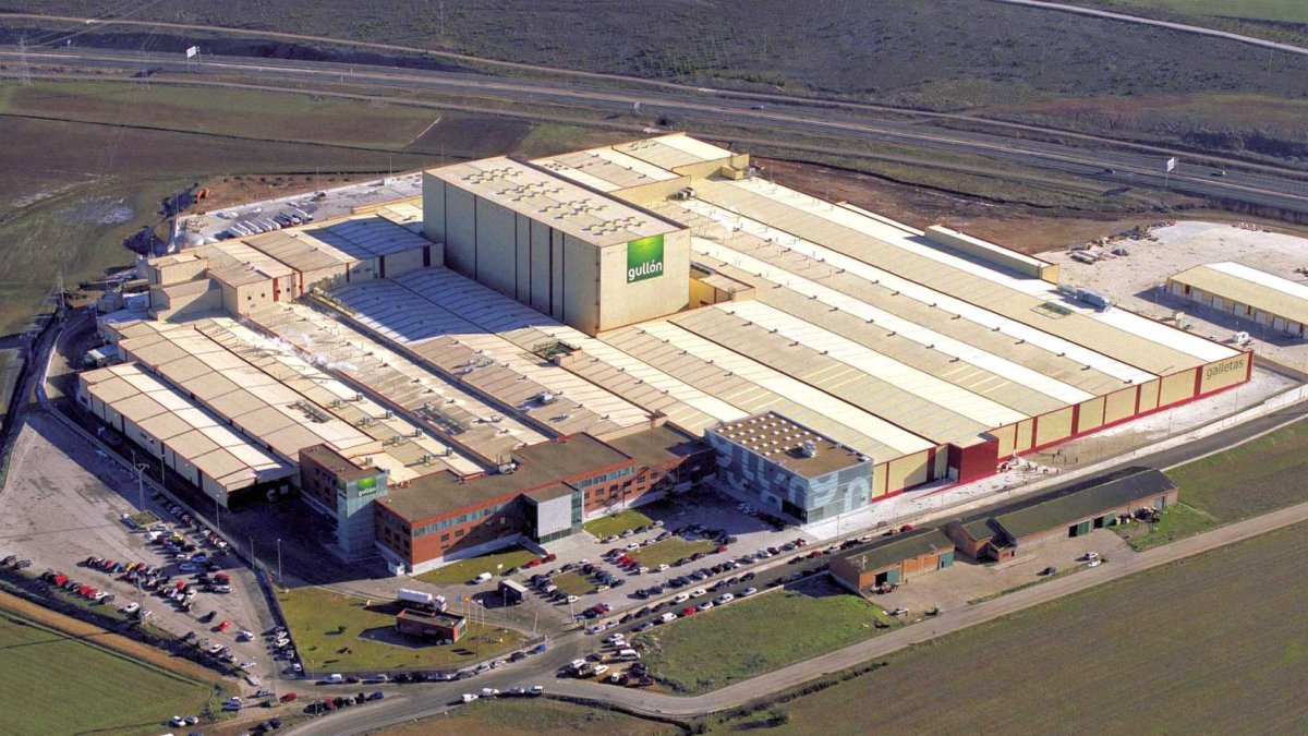 Vista aérea de la fábrica de Galletas Gullón en Aguilar de Campoo (Palencia).