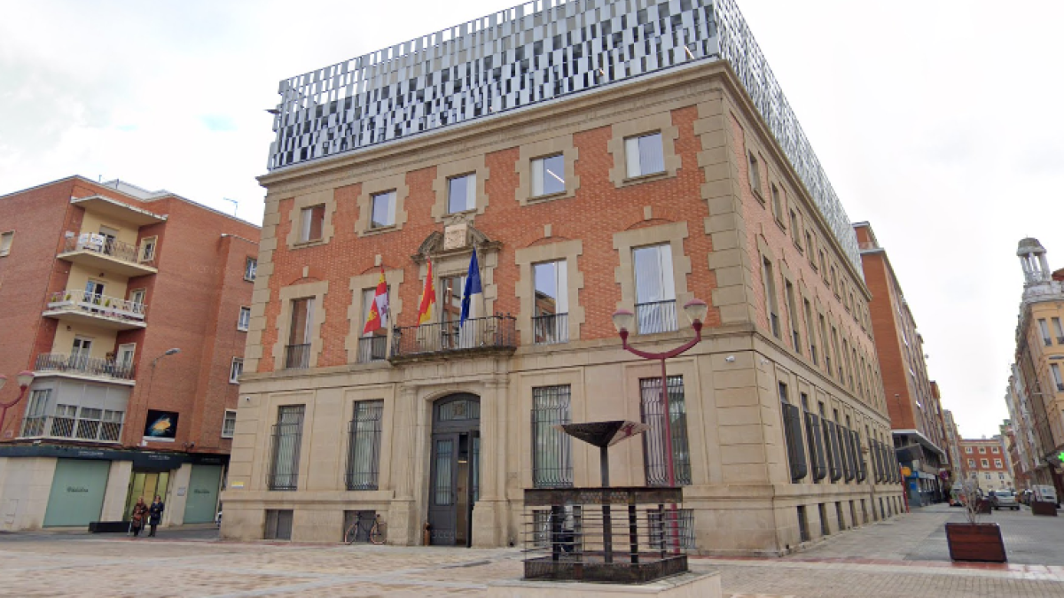 Fachada de la Audiencia Provincial de Palencia