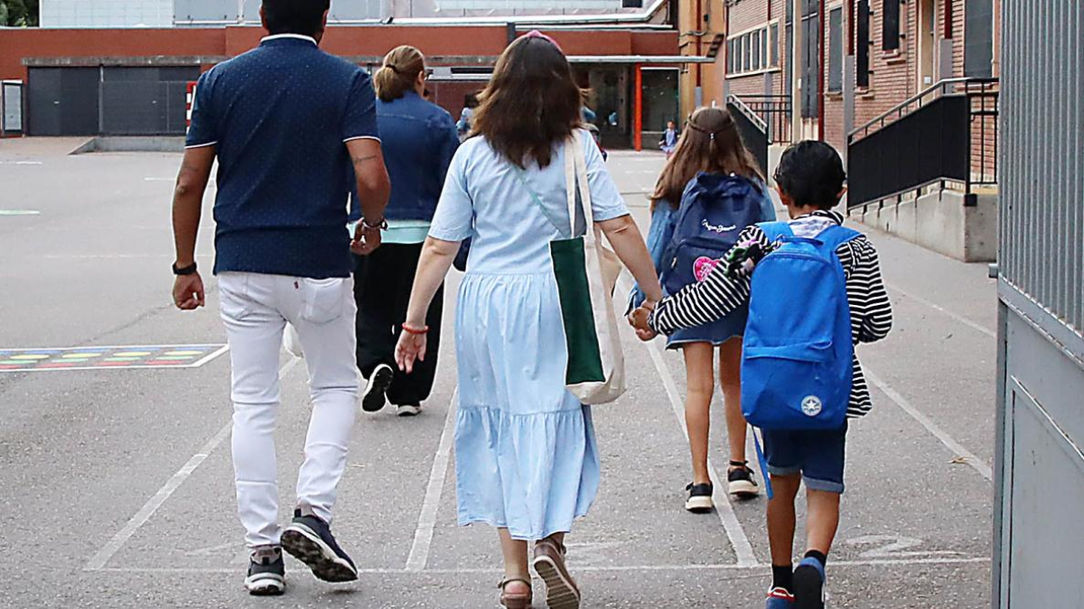 Imagen de archivo del primer día de clase de un niño de Primaria en Castilla y León
