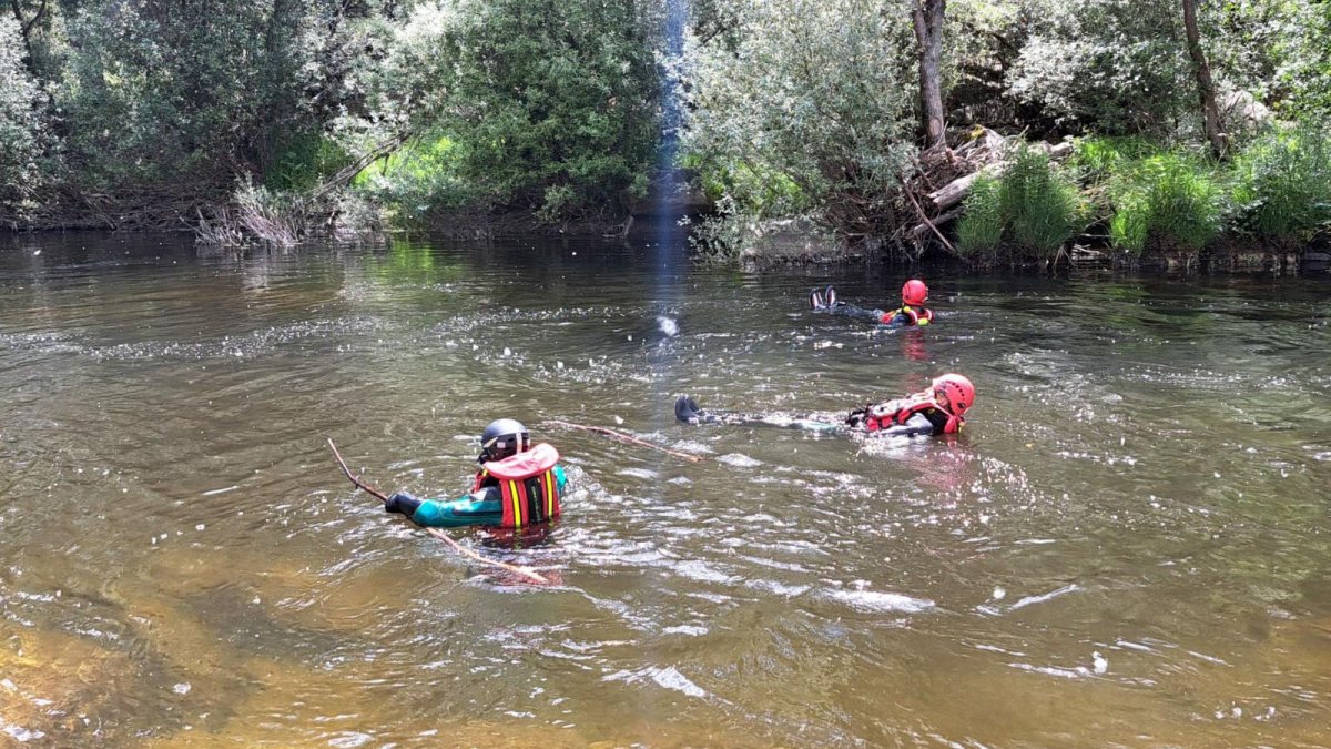 Los GEAS de la Guardia Civil buscan al vecino de Navaluenga desaparecido el pasado jueves