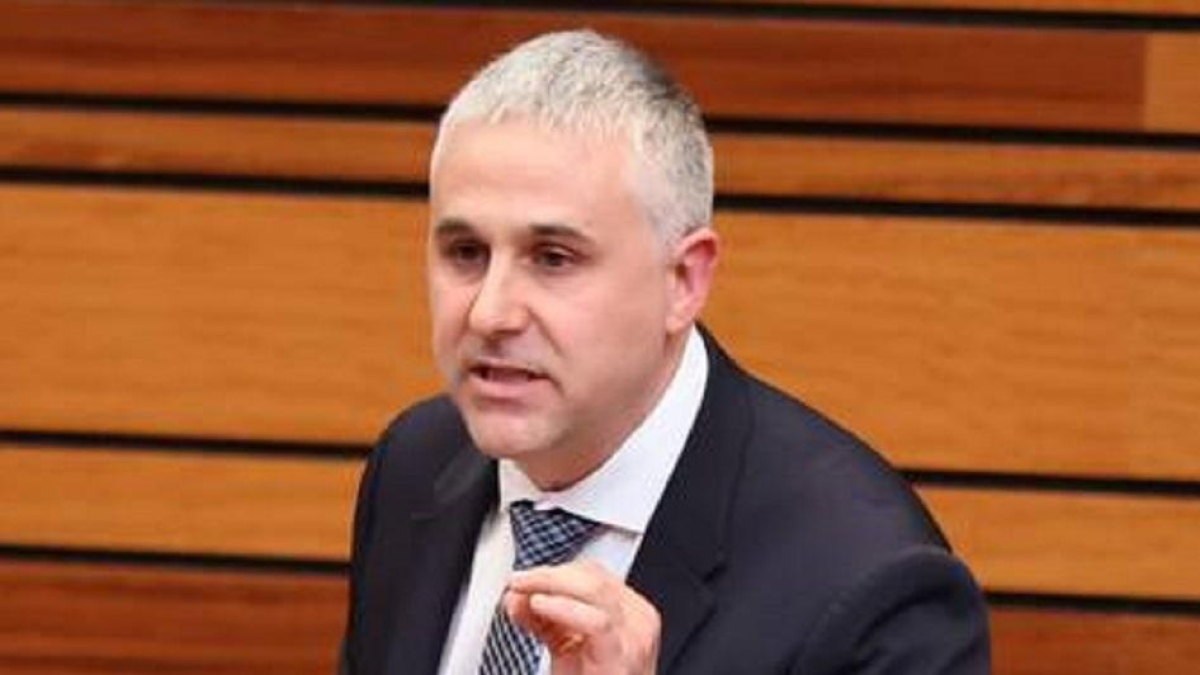 El procurador socialista Rubén Illera, en una imagen de archivo en el pleno de las Cortes