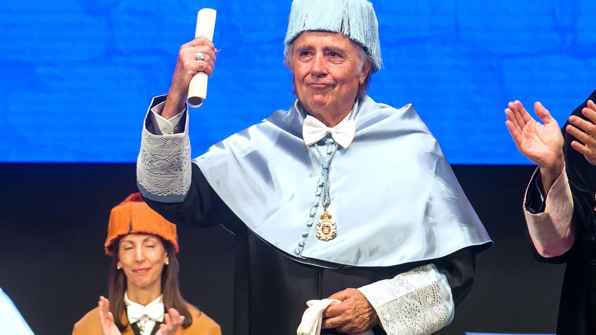 Serrat nombrado nuevo doctos honoris causa de la UBA