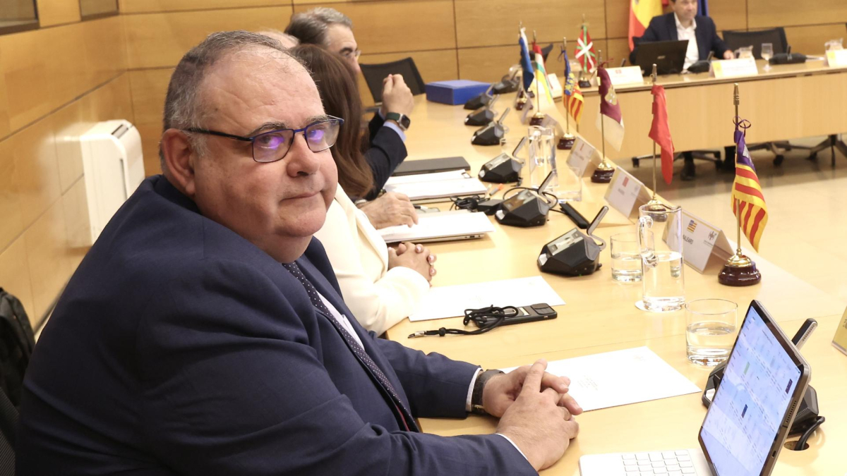 El consejero de Sanidad, Alejandro Vázquez, asiste a la reunión del Consejo Interterritorial del Sistema Nacional de Salud.