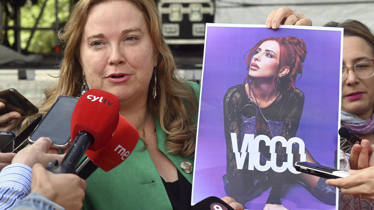 Presentación de un concierto sorpresa para las fiestas de San Pedro y San Pablo de Burgos por parte de la alcaldesa, Cristina Ayala