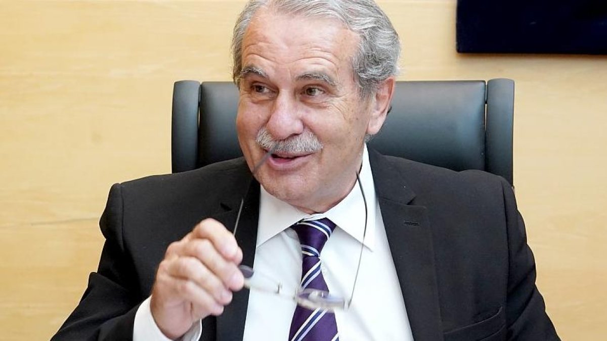 El presidente del Consejo Consultivo de Castilla y León, Agustín Sánchez de Vega, comparece en la Comisión de Presidencia de las Cortes. ICAL