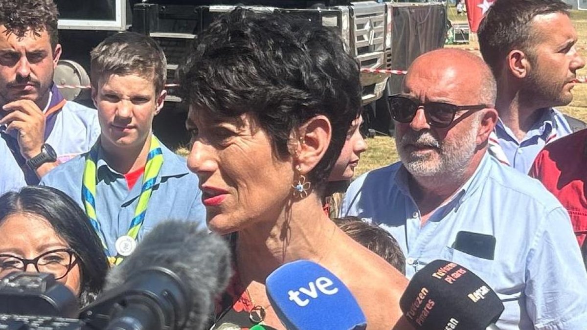 La ministra de Inclusión, Seguridad Social y Migraciones, Elma Saiz, inaugura el Jamscout 2024 de SCOUTS MSC en Soria.