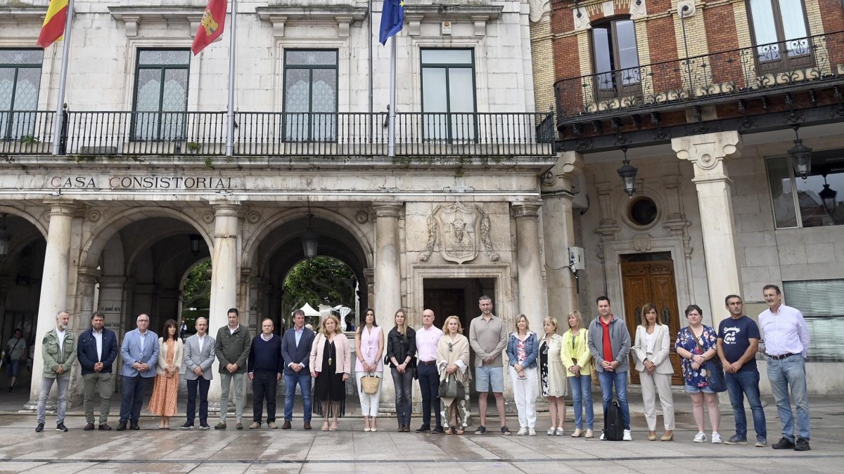 Minuto de silencio en Burgos por las últimas victimas de violencia de género
