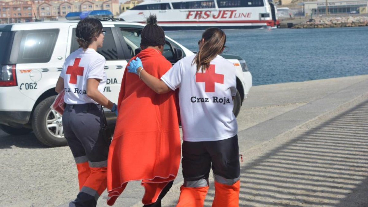 Imagen de archivo de menores migrantes en Canarias.