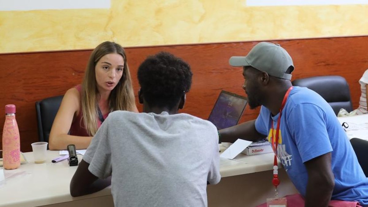 Subsaharianos de Mali y Senegal en el centro Barnabitas de Palencia