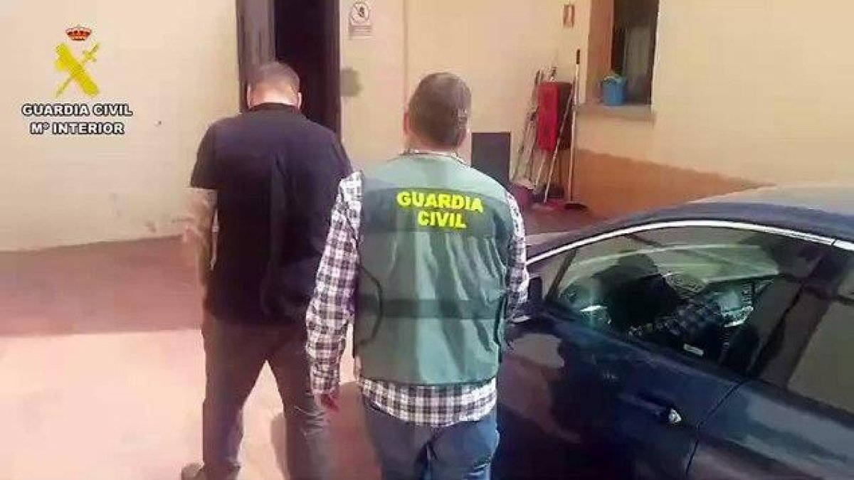 GUARDIA CIVIL