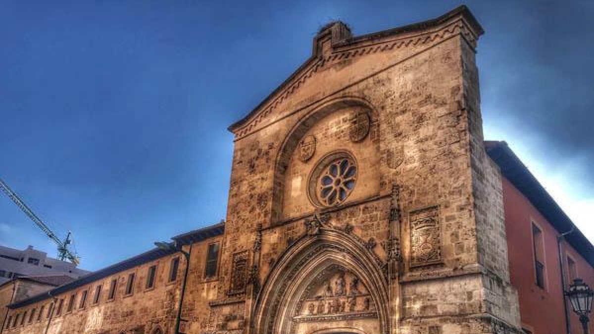 Sede central de Cáritas Burgos en la calle San Francisco