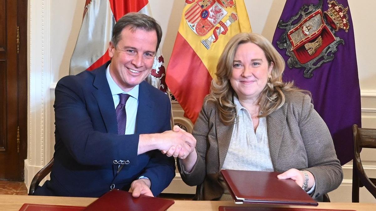 Borja Suárez, presidente de la Diputación de Burgos, y Cristina Ayala, alcaldesa de Burgos.