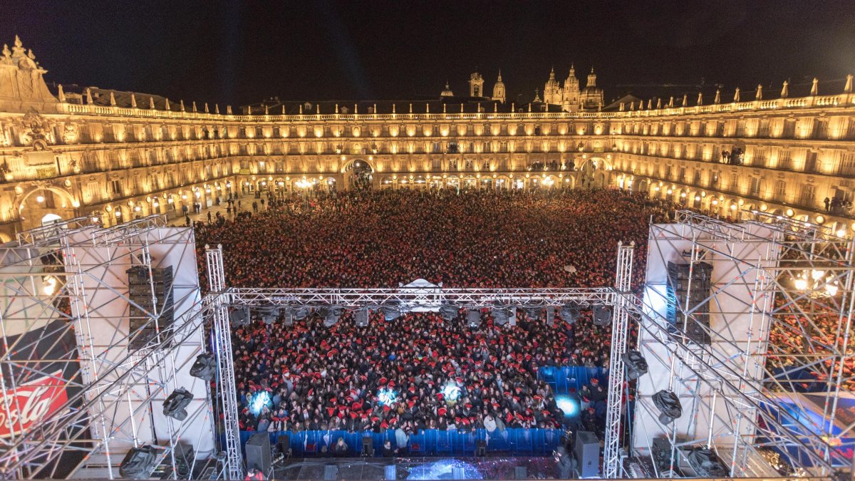 Imagen de archivo de una fiesta de fin de año universitario en Salamanca.