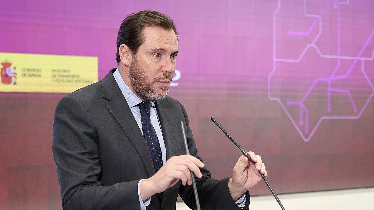 Óscar Puente durante una comparecencia en Castilla y León. ICAL