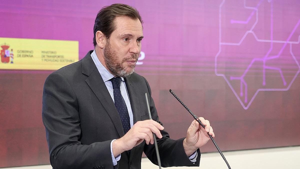 Óscar Puente durante una comparecencia en Castilla y León. Imagen de archivo.