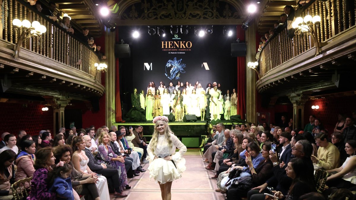 María Lafuente tras el desfile de su nueva colección.
