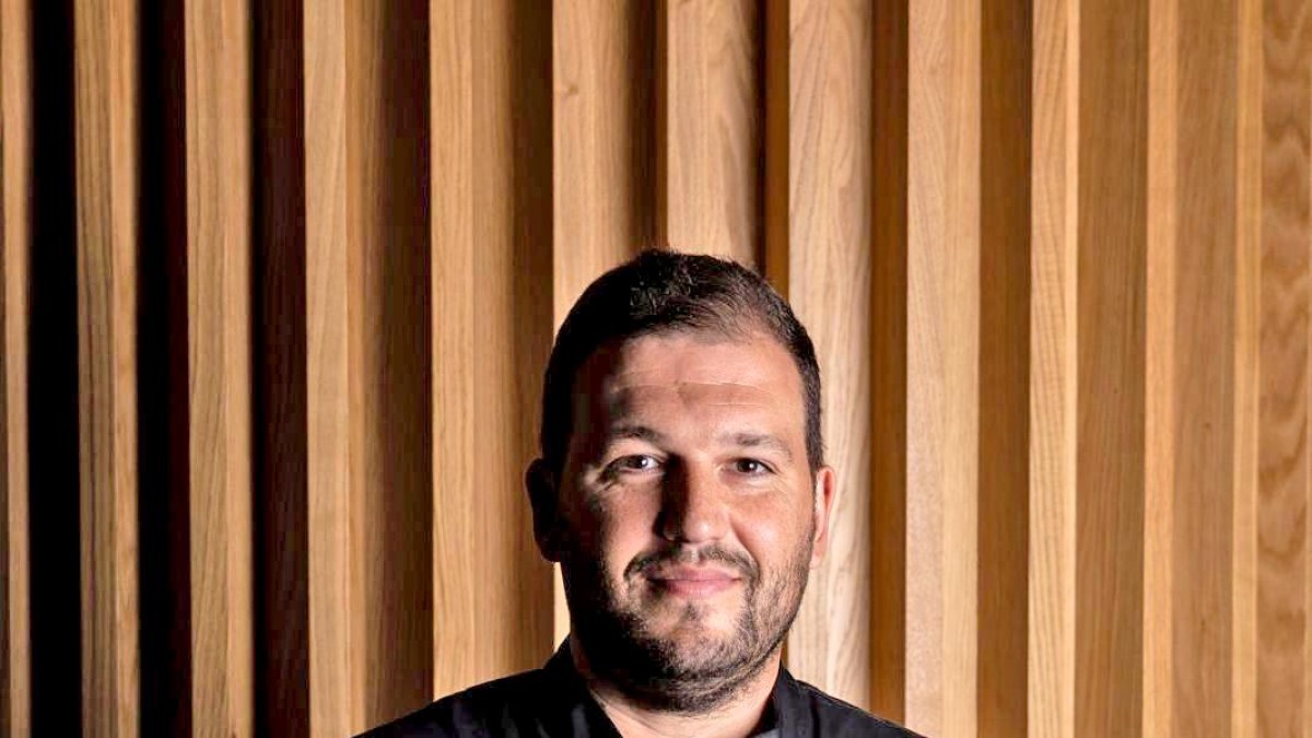 Dani Giganto ha mamado desde la cuna el amor por la hostelería y el mundo del vino. Su padre regentó el restaurante Amancio de la capital leonesa.