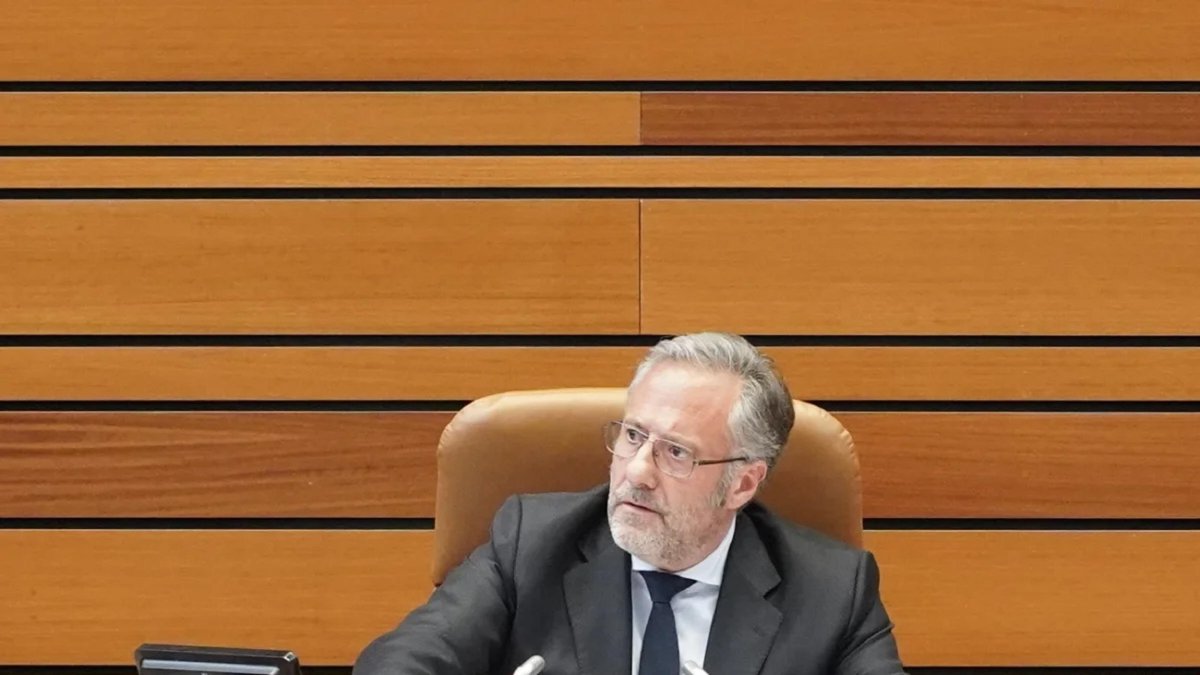 Carlos Pollán, en una imagen de archivo durante un pleno de las Cortes de Castilla y León.