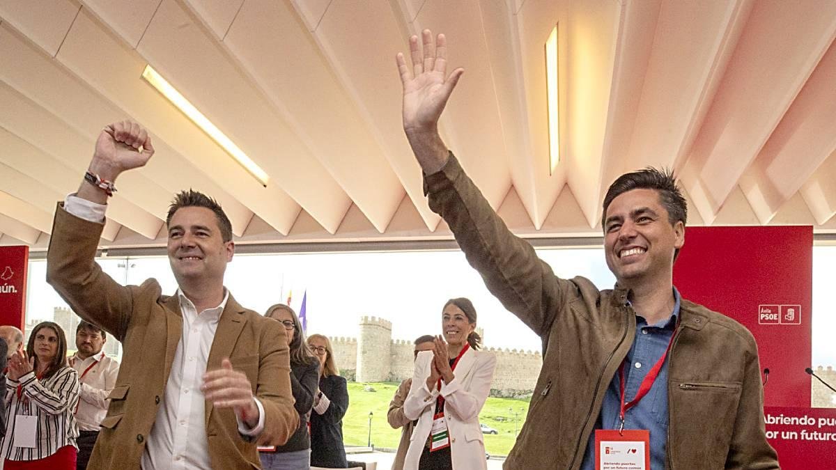 Daniel de la Rosa y Carlos Montesinos en el congreso del PSOE en Ávila.