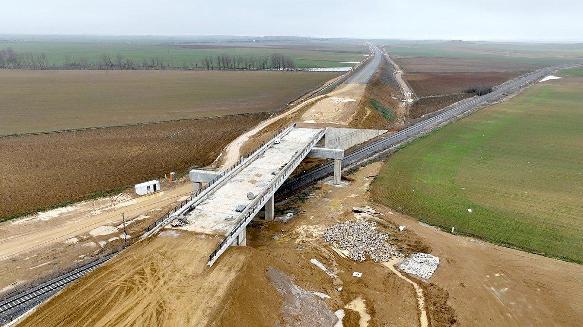 Obras de la Línea de Alta Velocidad Palencia-Cantabria, trayecto afectado en la zona norte de la capital.